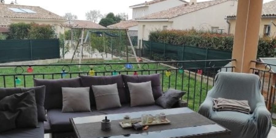 Terrasse prête pour la fête avec petits et grands !